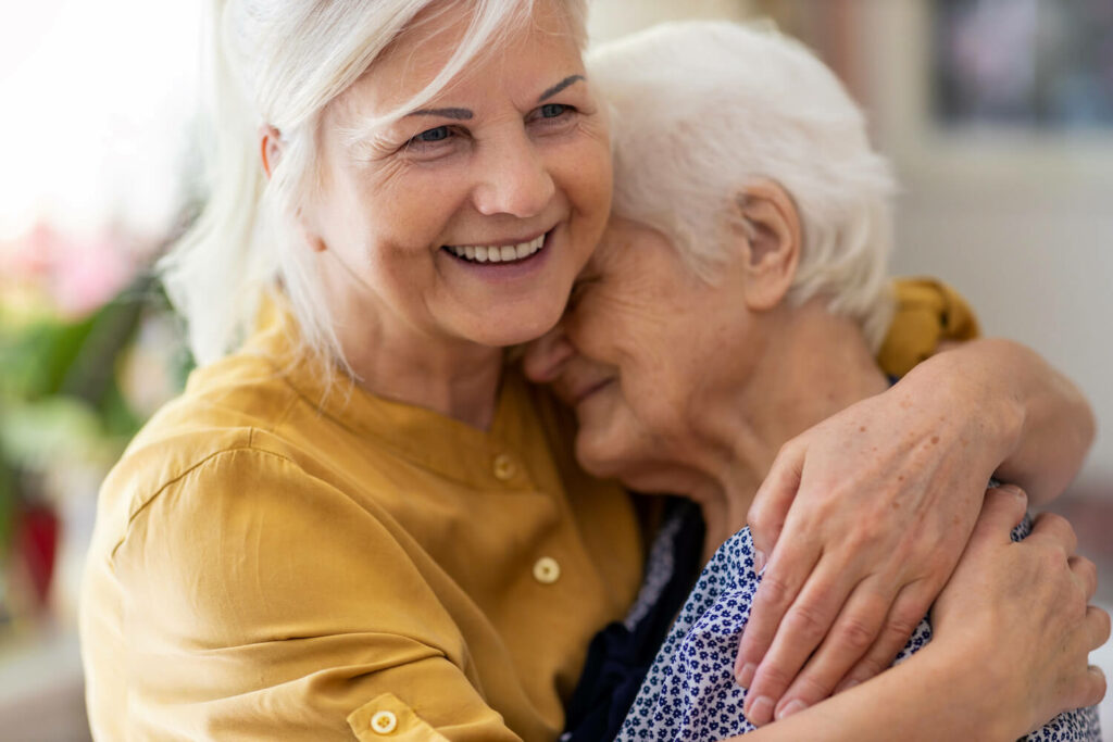 The Best Ways To Stay Close To a Loved One In an Independent Living Community