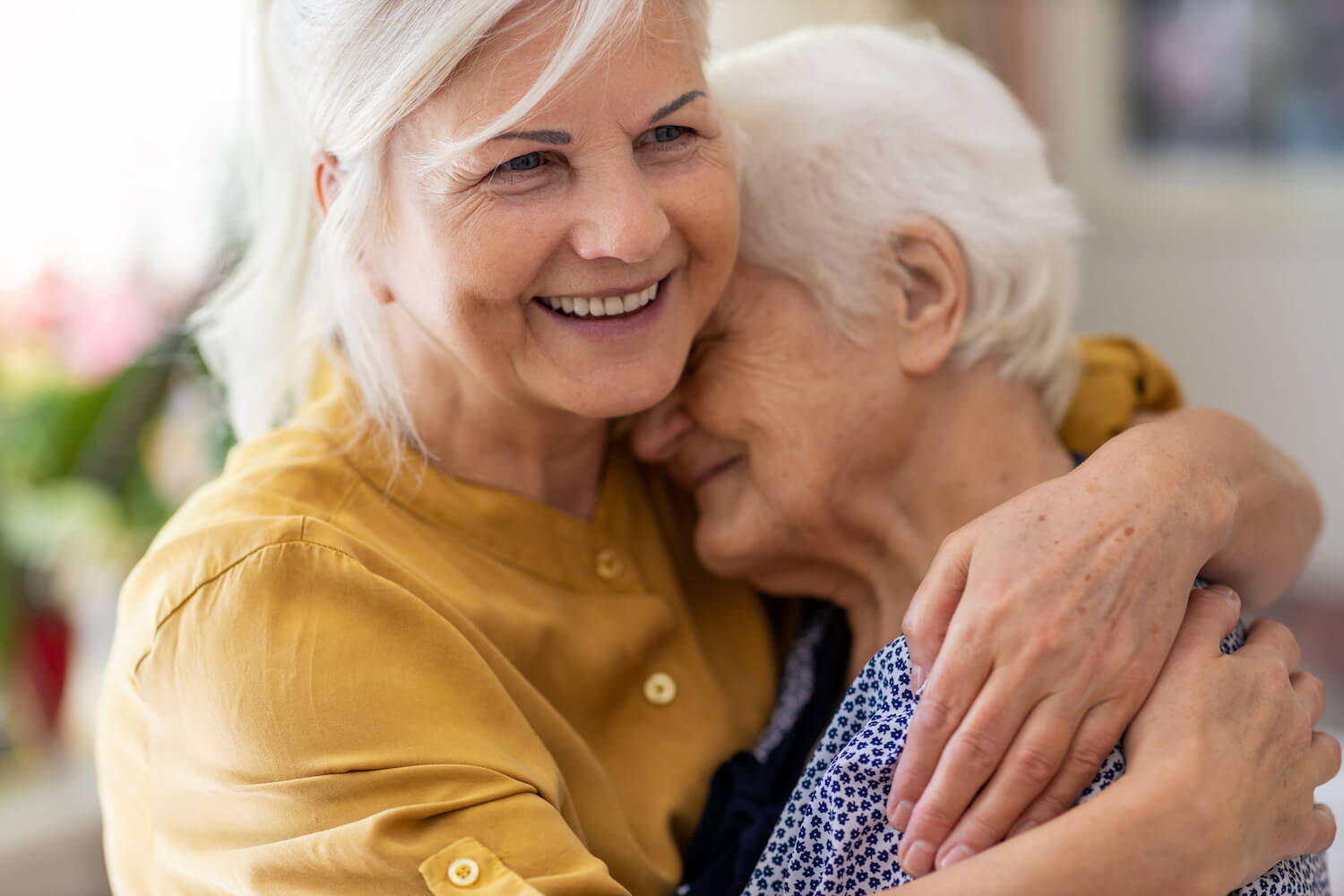 Tips for Staying Close to Your Loved One in Independent Living