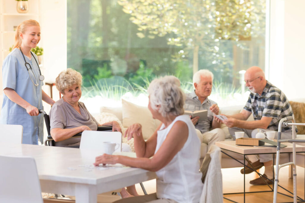 What is The Best Independent Living Community for Your Parents?