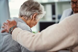 How To Help a Senior Who Has Lost A Spouse loved death support