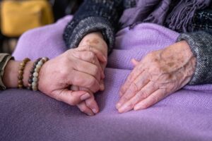 Nervous About Visiting a Loved One in Memory Care? Here Are Some Tips